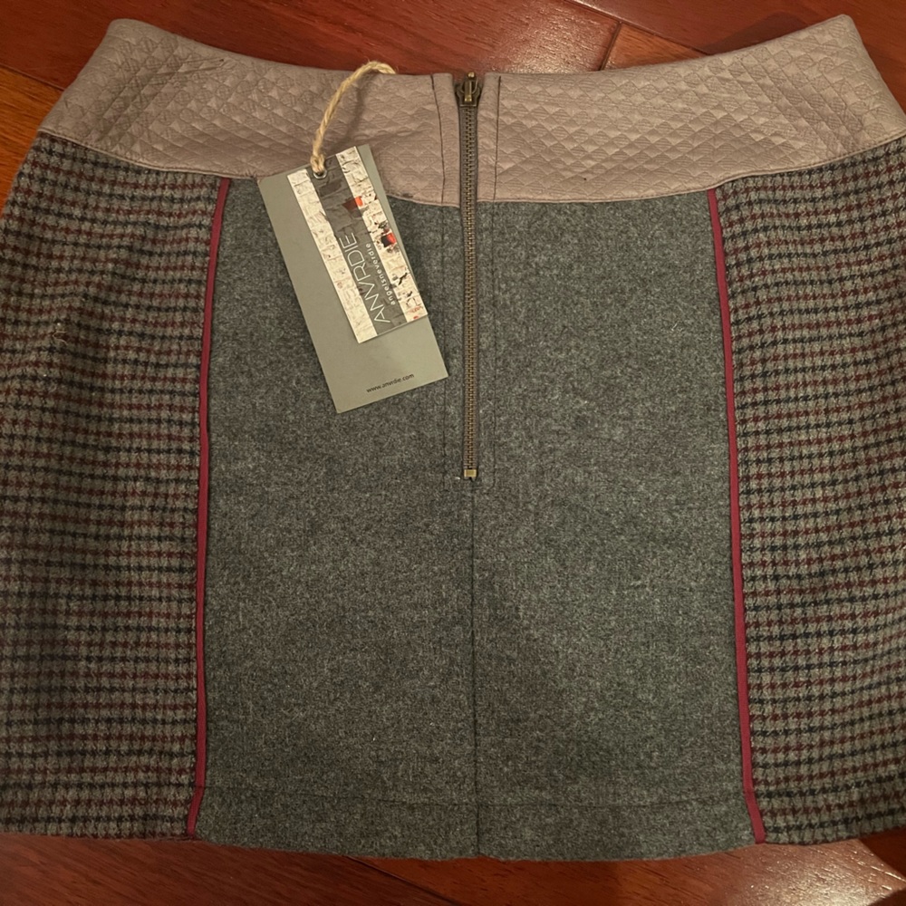 ANVRDIE multicolor wool skirt - beautiful! Sz 27